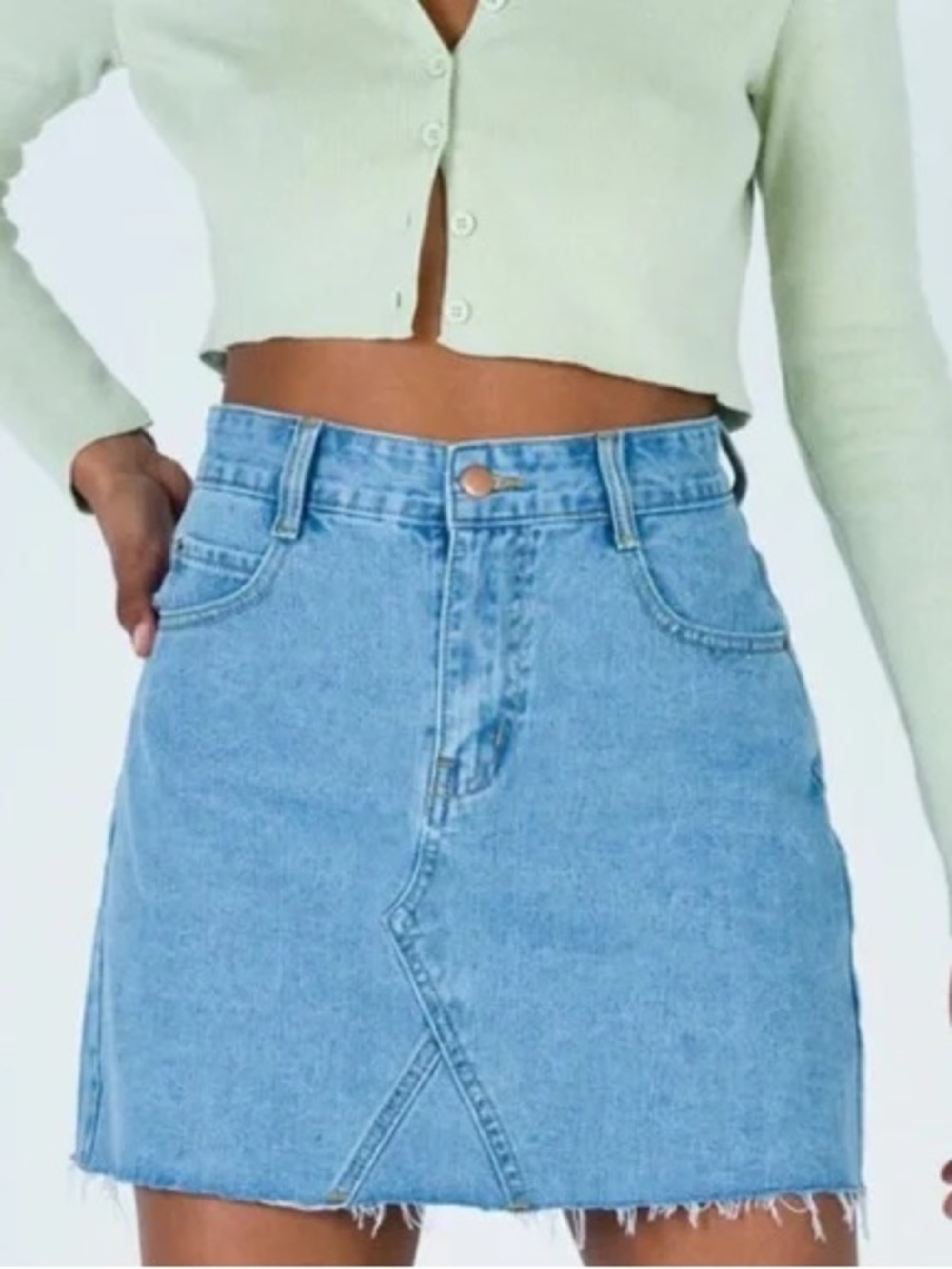 Princess Polly Hallie‎ Denim Mini Skirt Raw Hem Size 0
